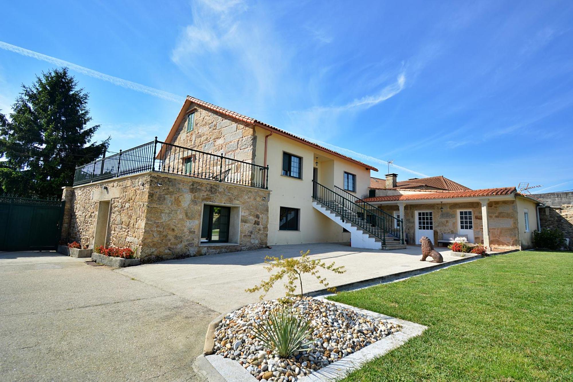 Villa Galihost - Casa Con Enorme Jardin En Cambados Exterior foto
